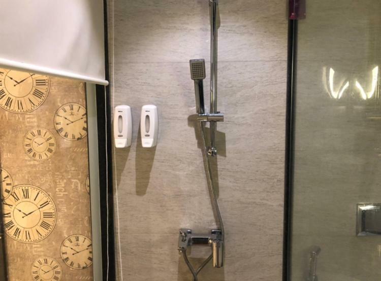 Virat Ambe Sports Club Otel Ulhāsnagar Dış mekan fotoğraf