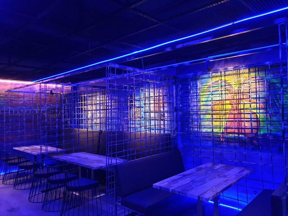 Virat Ambe Sports Club Otel Ulhāsnagar Dış mekan fotoğraf